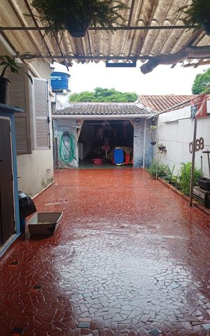 Casa à venda com 250m², 3 quartos e 4 vagas