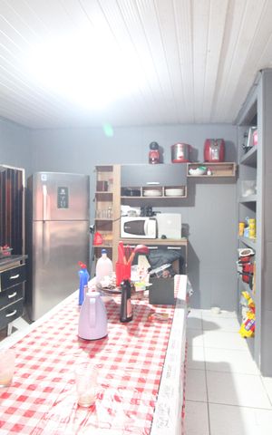 Casa à venda com 120m², 2 quartos e 2 vagasCozinha