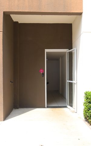 Apartamento à venda com 40m², 2 quartos e sem vagaÁrea comum - Saguão do prédio