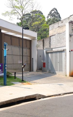 Apartamento à venda com 40m², 2 quartos e sem vaga Placa instalada no muro da fachada- Código da placa IYJT-53