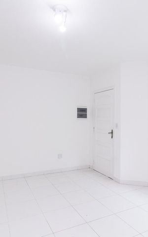 Casa de condomínio para alugar com 86m², 3 quartos e 2 vagasSala