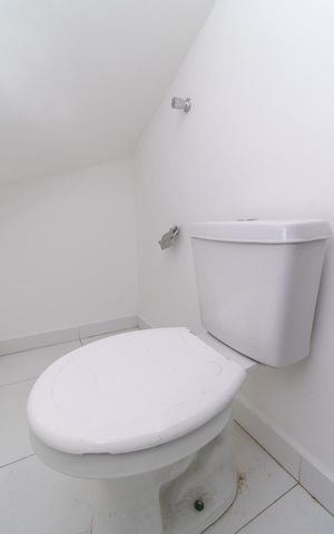 Casa de condomínio para alugar com 86m², 3 quartos e 2 vagasLavabo