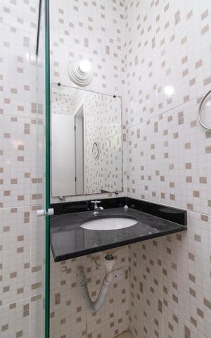 Casa de condomínio para alugar com 86m², 3 quartos e 2 vagasBanheiro