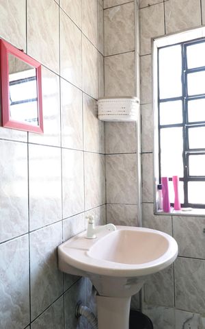 Casa à venda com 150m², 6 quartos e 1 vagaBanheiro Social