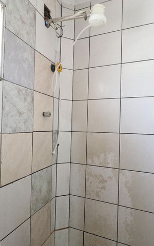 Casa à venda com 150m², 6 quartos e 1 vagaBanheiro da Suíte 2