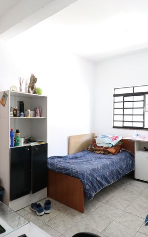 Casa à venda com 150m², 6 quartos e 1 vagaQuarto 5