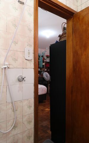Casa à venda com 150m², 6 quartos e 1 vagaBanheiro da Suíte 1