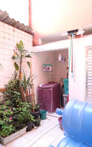 Casa à venda com 150m², 6 quartos e 1 vagaÁrea de Serviço