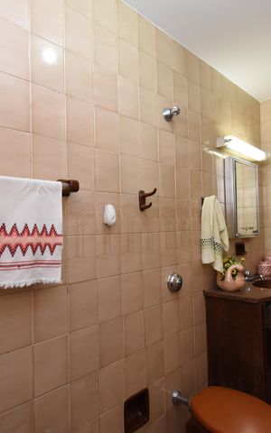 Casa para alugar com 250m², 2 quartos e 4 vagasBanheiro