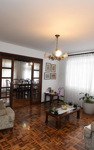 Casa para alugar com 250m², 2 quartos e 4 vagasSala