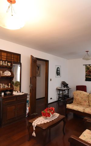 Casa para alugar com 250m², 2 quartos e 4 vagasSala de TV