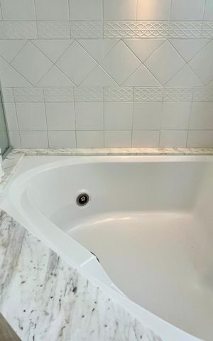 Apartamento à venda com 500m², 4 quartos e 3 vagas Apartamento à venda com 500m², 4 quartos e 3 vagasBanheiro da Suíte