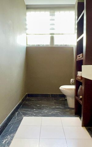 Apartamento à venda com 500m², 4 quartos e 3 vagas Apartamento à venda com 500m², 4 quartos e 3 vagasLavabo