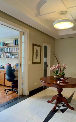 Apartamento à venda com 500m², 4 quartos e 3 vagas Apartamento à venda com 500m², 4 quartos e 3 vagasHall