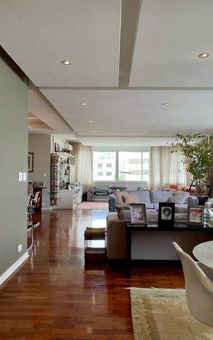 Apartamento à venda com 500m², 4 quartos e 3 vagas Apartamento à venda com 500m², 4 quartos e 3 vagasSala