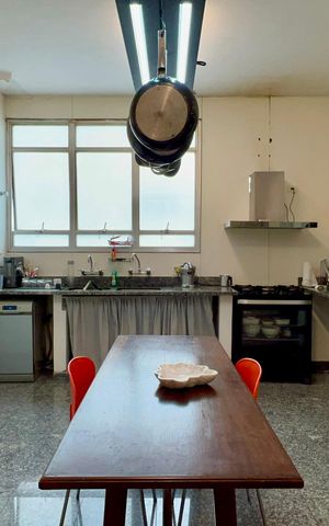 Apartamento à venda com 500m², 4 quartos e 3 vagas Apartamento à venda com 500m², 4 quartos e 3 vagasCozinha