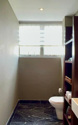 Apartamento à venda com 500m², 4 quartos e 3 vagas Apartamento à venda com 500m², 4 quartos e 3 vagasLavabo