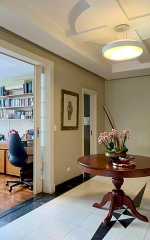 Apartamento à venda com 500m², 4 quartos e 3 vagas Apartamento à venda com 500m², 4 quartos e 3 vagasHall