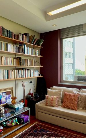 Apartamento à venda com 500m², 4 quartos e 3 vagas Apartamento à venda com 500m², 4 quartos e 3 vagasEscritório