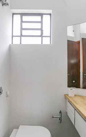 Casa à venda com 190m², 3 quartos e 5 vagas Casa à venda com 190m², 3 quartos e 5 vagasLavabo