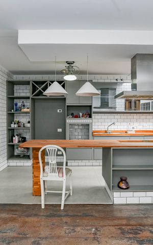 Casa à venda com 190m², 3 quartos e 5 vagas Casa à venda com 190m², 3 quartos e 5 vagasSala de Jantar