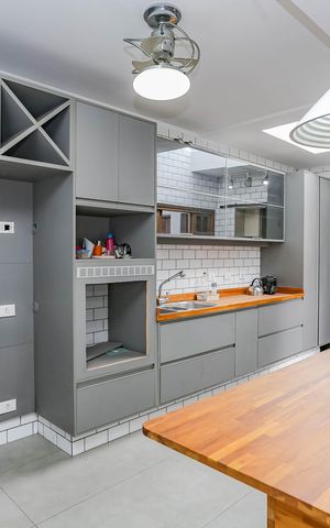 Casa à venda com 190m², 3 quartos e 5 vagas Casa à venda com 190m², 3 quartos e 5 vagasCozinha