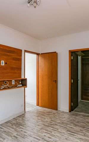 Casa à venda com 190m², 3 quartos e 5 vagas Casa à venda com 190m², 3 quartos e 5 vagasQuarto 1