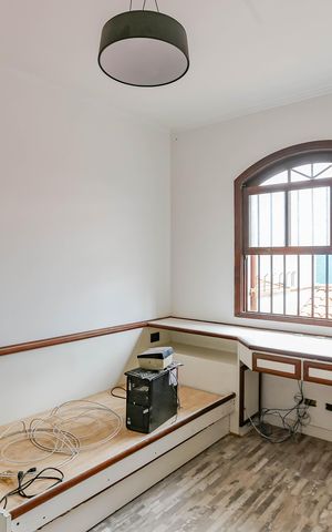 Casa à venda com 190m², 3 quartos e 5 vagas Casa à venda com 190m², 3 quartos e 5 vagasQuarto 3
