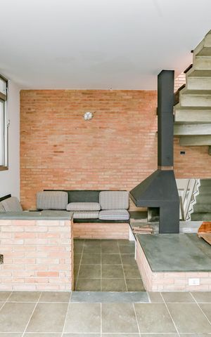 Casa à venda com 190m², 3 quartos e 5 vagas Casa à venda com 190m², 3 quartos e 5 vagasSala