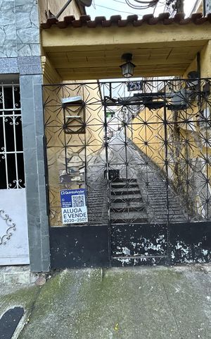 Casa à venda com 142m², 4 quartos e sem vagaFachada + plaquinha