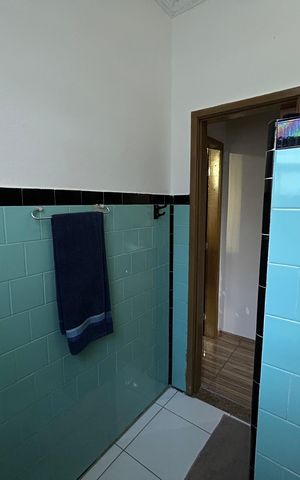 Casa à venda com 142m², 4 quartos e sem vagaBanheiro