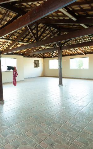 Casa à venda com 360m², 4 quartos e 5 vagas