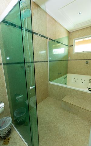 Casa à venda com 360m², 4 quartos e 5 vagas