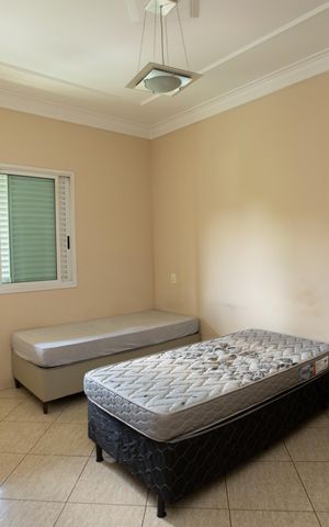 Casa à venda com 360m², 4 quartos e 5 vagas