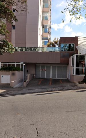 Apartamento à venda com 74m², 2 quartos e 2 vagasFachada