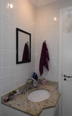 Apartamento à venda com 74m², 2 quartos e 2 vagasBanheiro Social