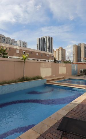 Apartamento à venda com 74m², 2 quartos e 2 vagasÁrea Comum - Piscina