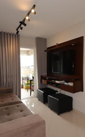 Apartamento à venda com 74m², 2 quartos e 2 vagasSala