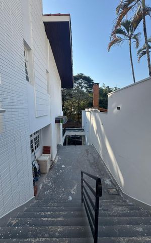 Casa à venda com 148m², 3 quartos e 3 vagas