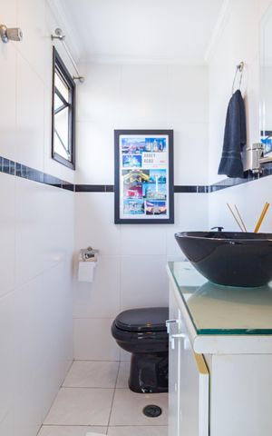 Apartamento à venda com 147m², 2 quartos e 2 vagas Apartamento à venda com 147m², 2 quartos e 2 vagasCobertura - Lavabo