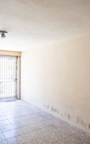 Casa à venda com 180m², 2 quartos e 2 vagasGaragem