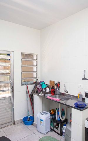 Casa à venda com 180m², 2 quartos e 2 vagasCozinha Casa 1