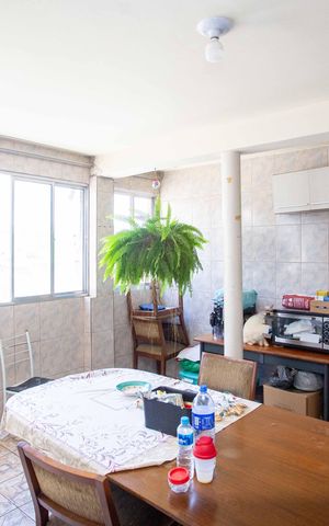 Casa à venda com 180m², 2 quartos e 2 vagasCozinha Casa 2