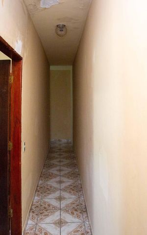 Casa à venda com 180m², 2 quartos e 2 vagasCorredor