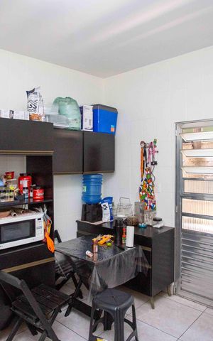 Casa à venda com 180m², 2 quartos e 2 vagasCozinha Casa 1