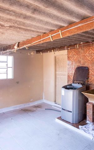 Casa à venda com 180m², 2 quartos e 2 vagasÁrea de Serviço Casa 2