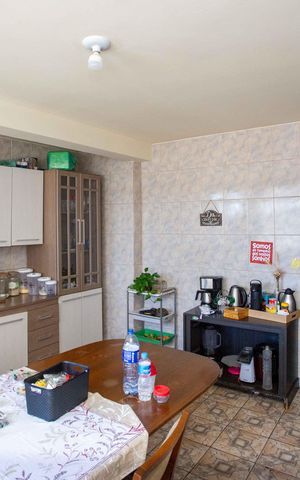 Casa à venda com 180m², 2 quartos e 2 vagasCozinha Casa 2