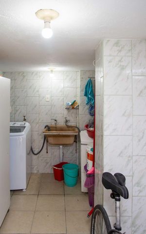 Casa à venda com 180m², 2 quartos e 2 vagasÁrea de Serviço Casa 3
