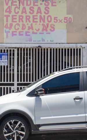 Casa à venda com 180m², 2 quartos e 2 vagasFachada