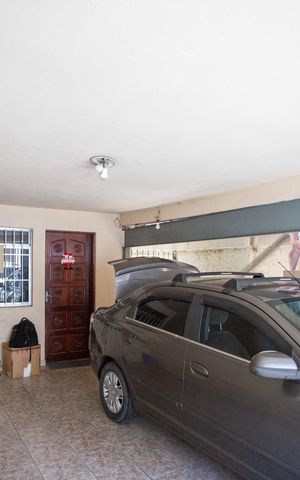 Casa à venda com 180m², 2 quartos e 2 vagasGaragem